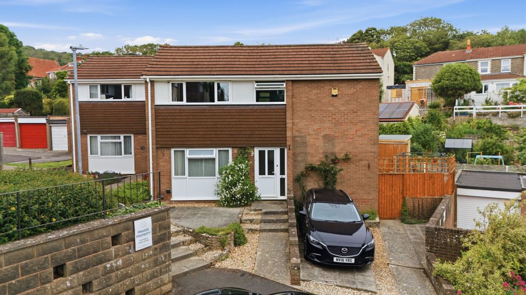 Property photo 1 of 31