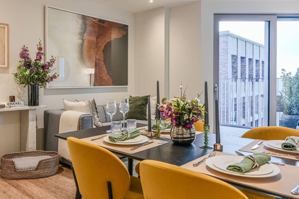 Property photo 3 of 48