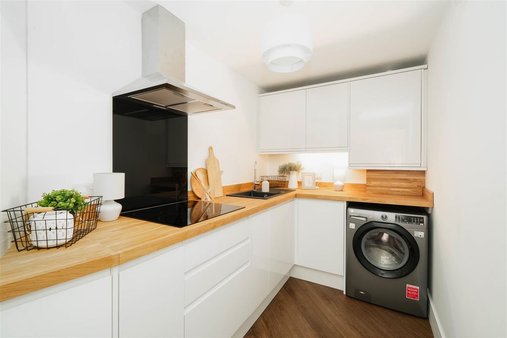 Property photo 3 of 15 Open Plan Living-5.Jpg