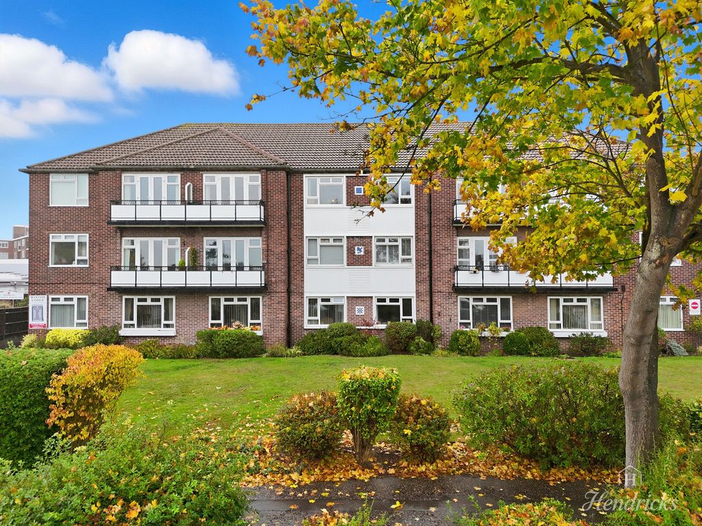 Property photo 1 of 30