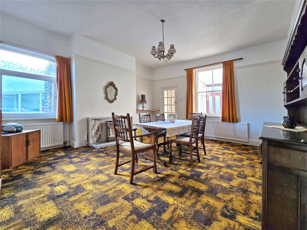 Property photo 3 of 24 Living Room