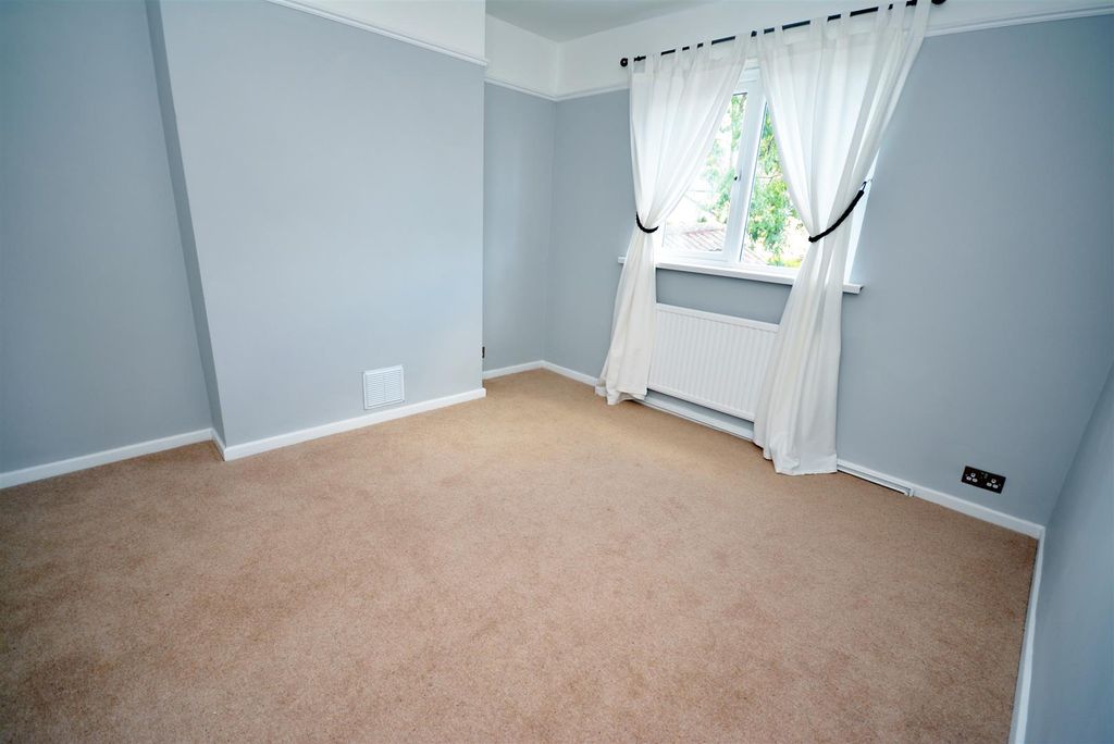 Property photo 1 of 10 Bedroom Two
