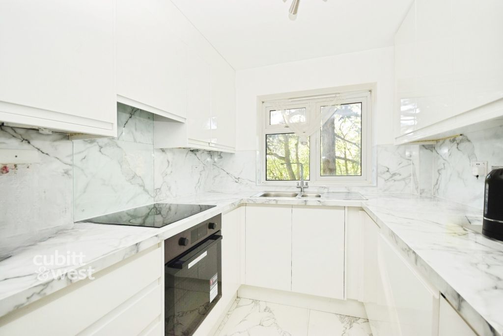 Property photo 2 of 10 Editedimage-c802E...