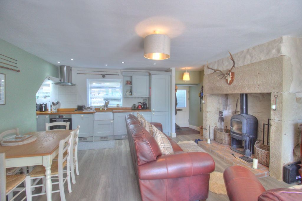 Property photo 3 of 32 Img_1534_5_6