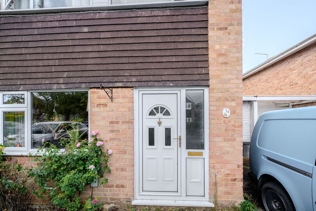 Property photo 2 of 21