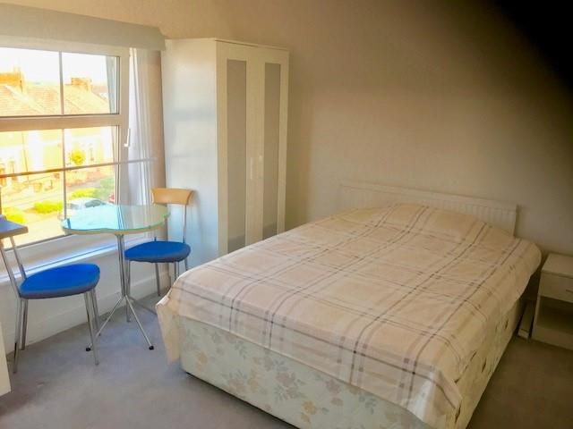 Property photo 3 of 5 Bedroom