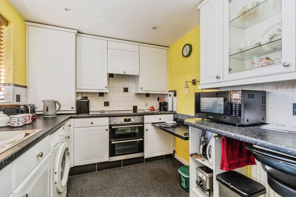 Property photo 3 of 11 Pbox-Img.Jpg