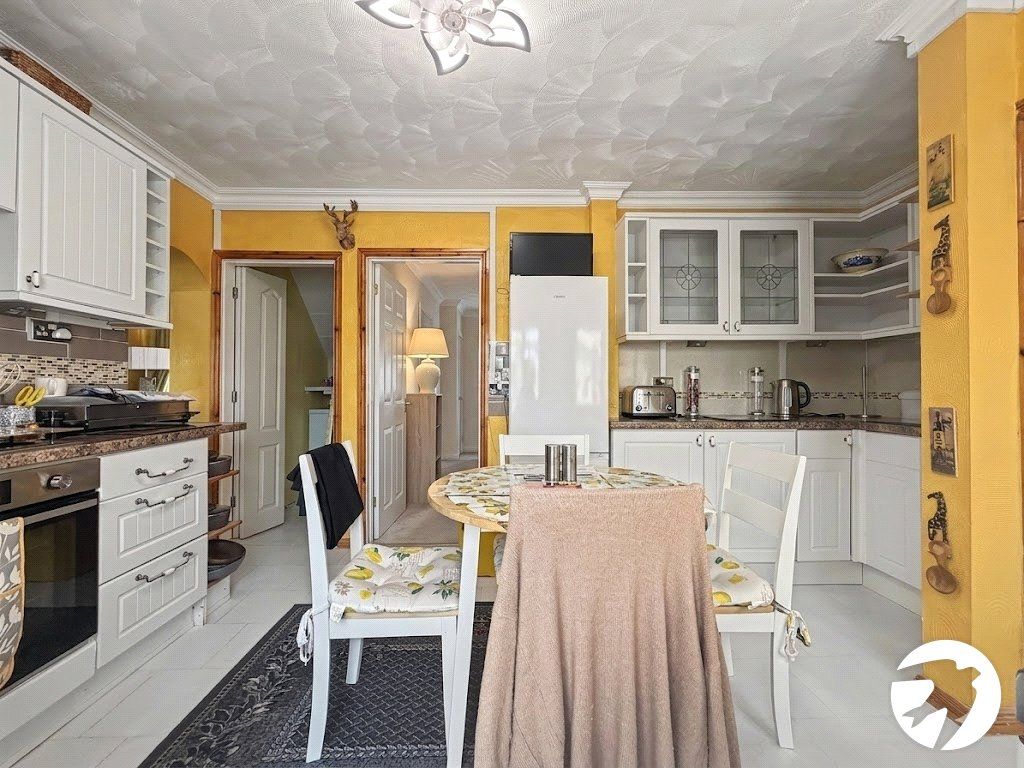Property photo 2 of 16 Kitchen
