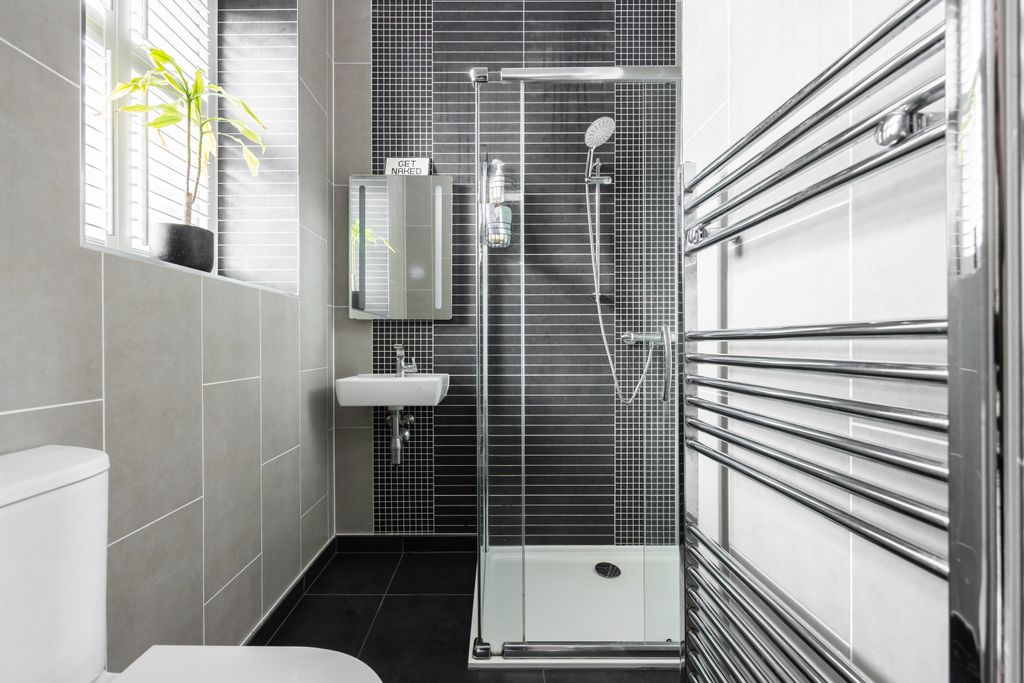 Additional image 5 of 2 bed flat for sale66 High Street, Bonnyrigg EH19