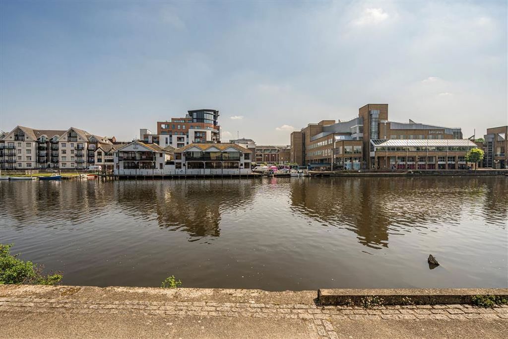 Property photo 2 of 3