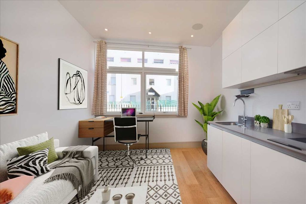 Property photo 1 of 9 Main Picture