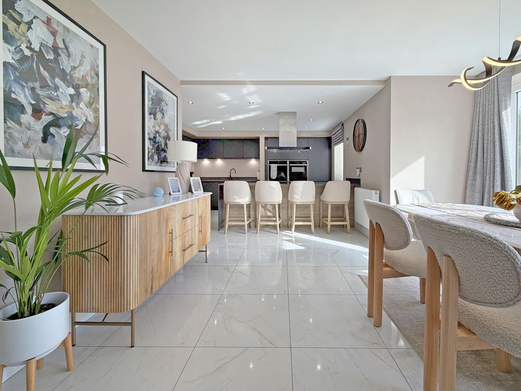 Property photo 2 of 45