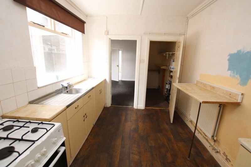 Property photo 3 of 8 Kitchen Photo 2