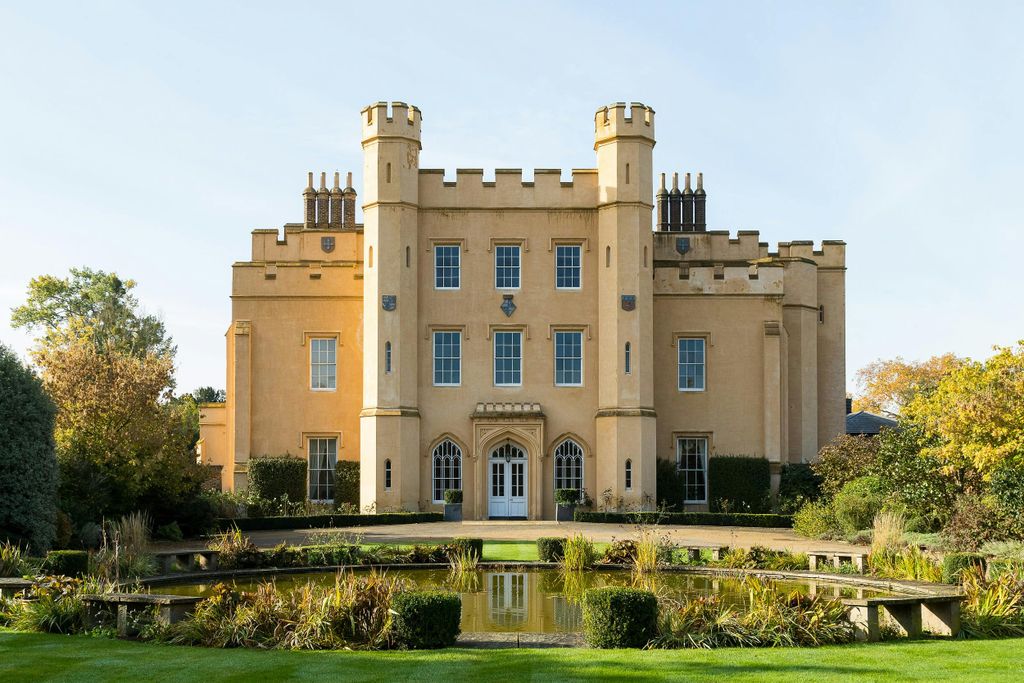 Property photo 3 of 16 Manor 2.Jpg