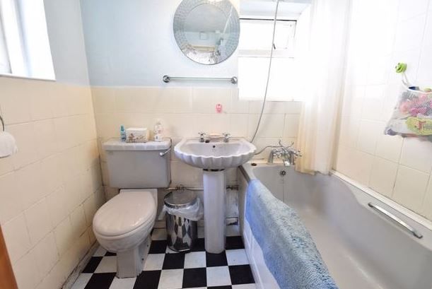 Property photo 3 of 4