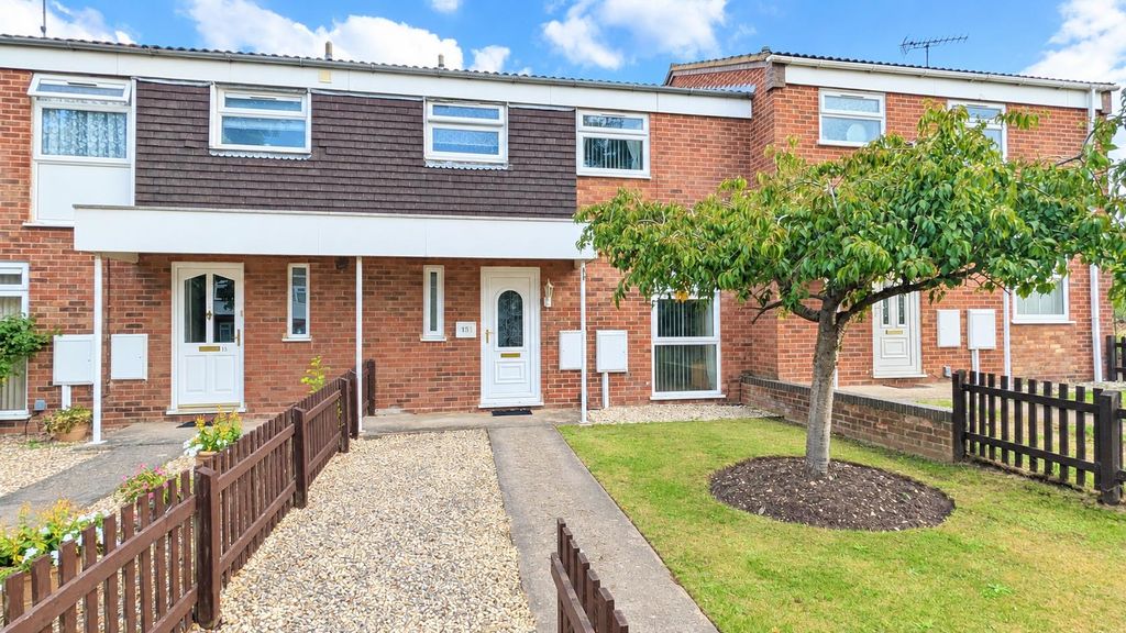 Property photo 1 of 14 Bright Terraced Houses With Front Gardens.Png