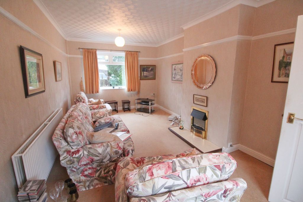 Property photo 2 of 10 Photograph 2