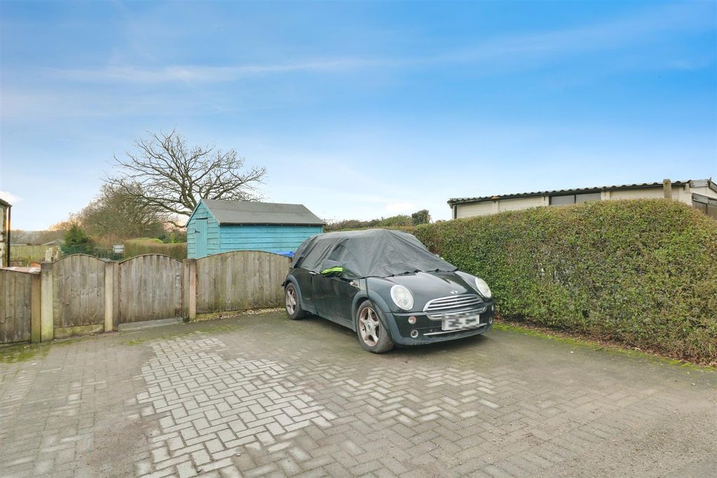 Property photo 3 of 19 Ecb5602E-Img_8606-Img_8608.Jpg