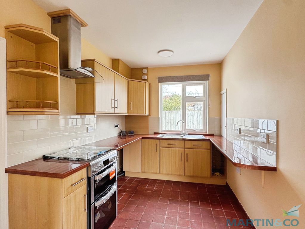 Property photo 2 of 12 11006Ad0--4D95-8F61-C36Bd02548E0-10250-00000510735