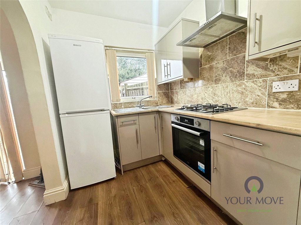 Property photo 2 of 14 Kitchen