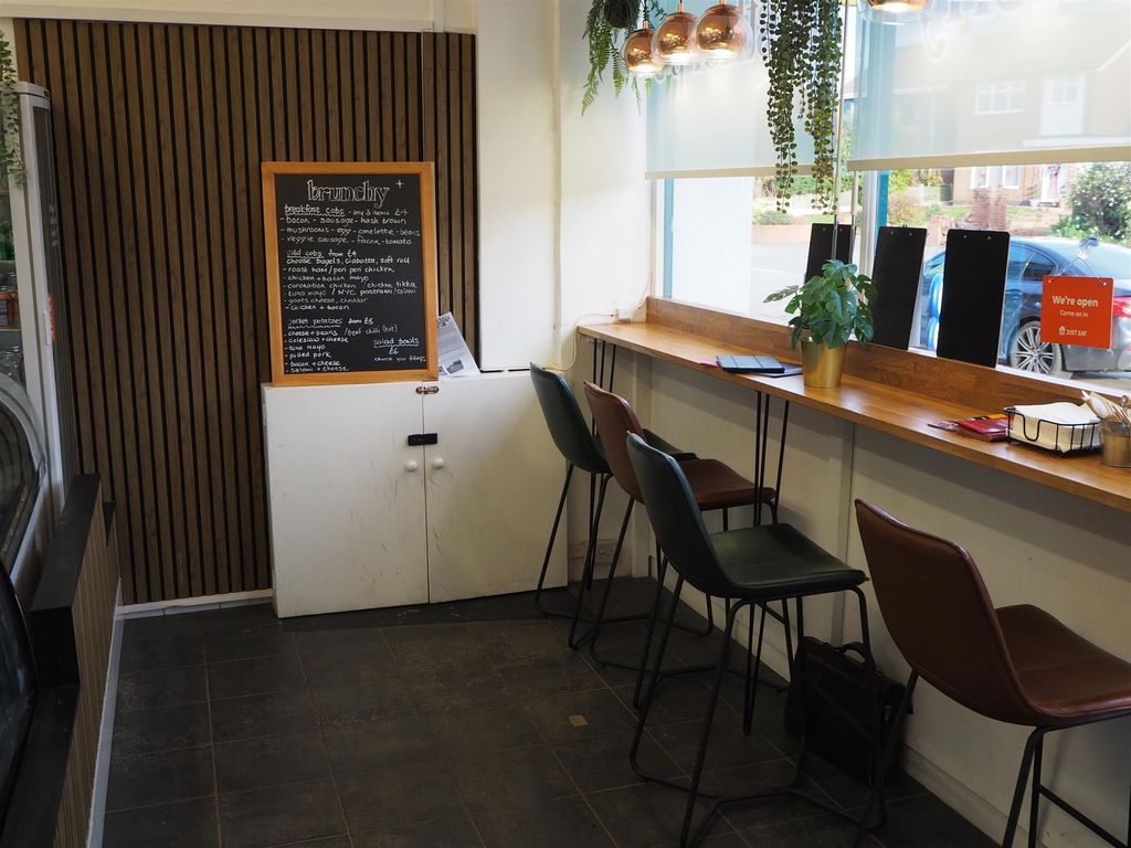 Property photo 2 of 6 Photo 1