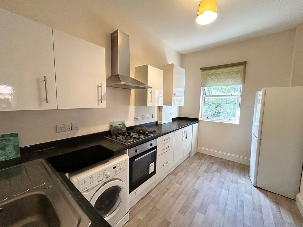 Property photo 3 of 15 Kitchen
