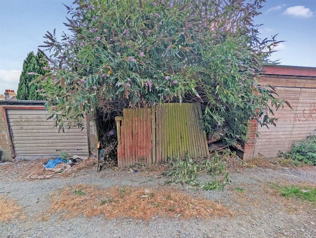Property photo 2 of 2