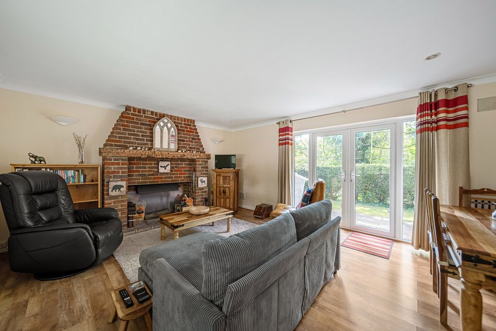 Property photo 2 of 15