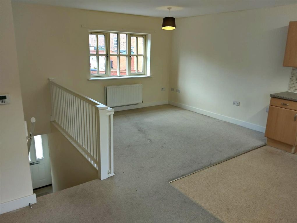 Property photo 2 of 9 1000002129.Jpg