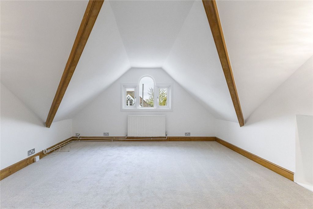 Property photo 1 of 11 Picture No. 01