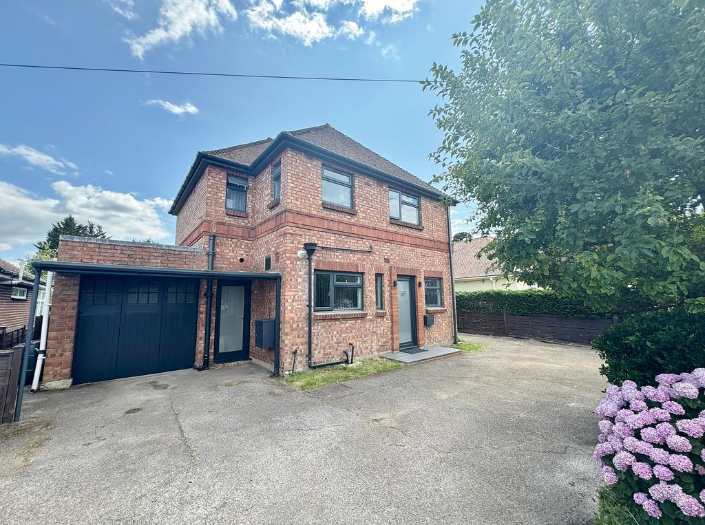 Property photo 2 of 22