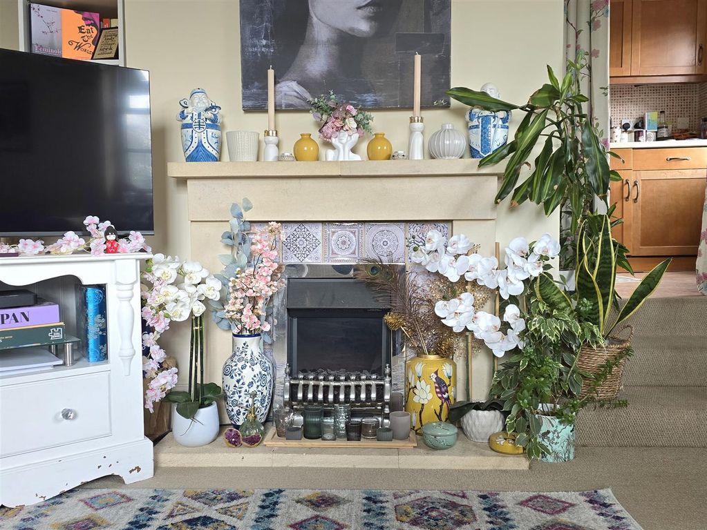 Property photo 3 of 16
