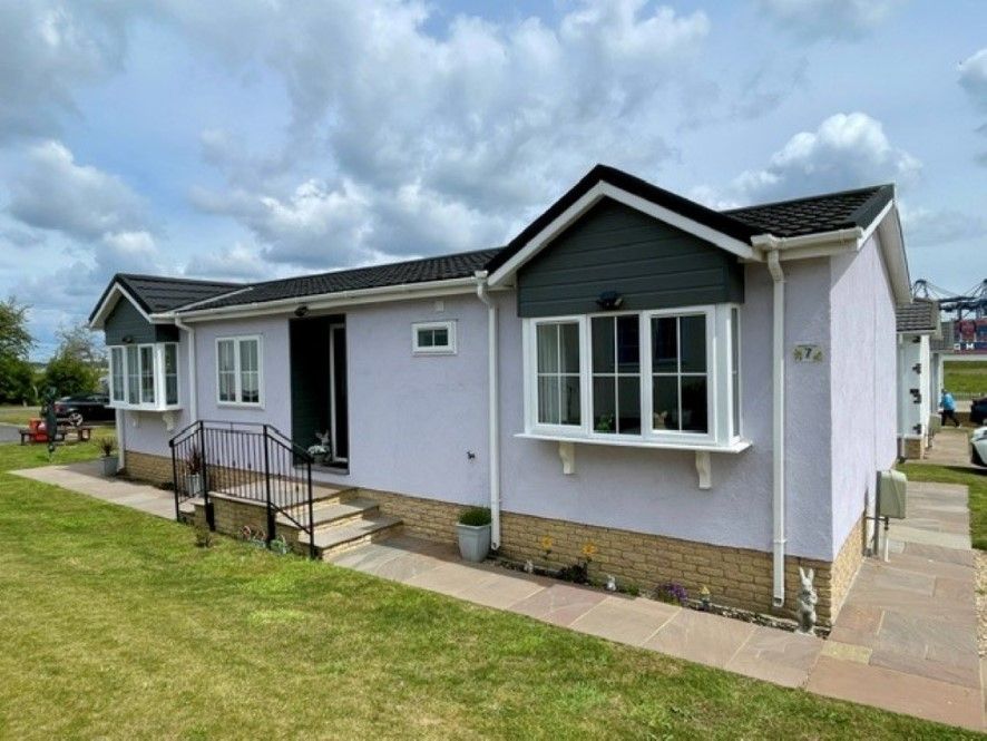 Property photo 1 of 12