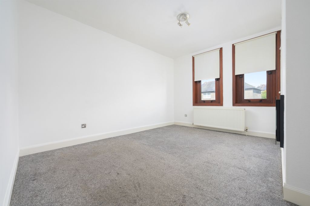 Additional image 8 of 3 bed flat for sale56 Robertson Road, Dunfermline KY12
