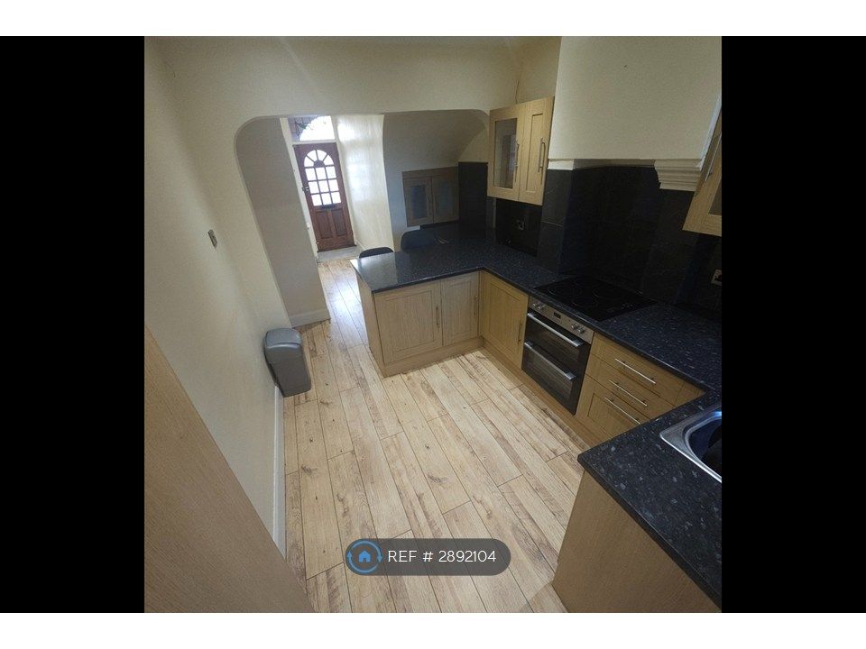 Property photo 2 of 14 Kitchen (From Back)
