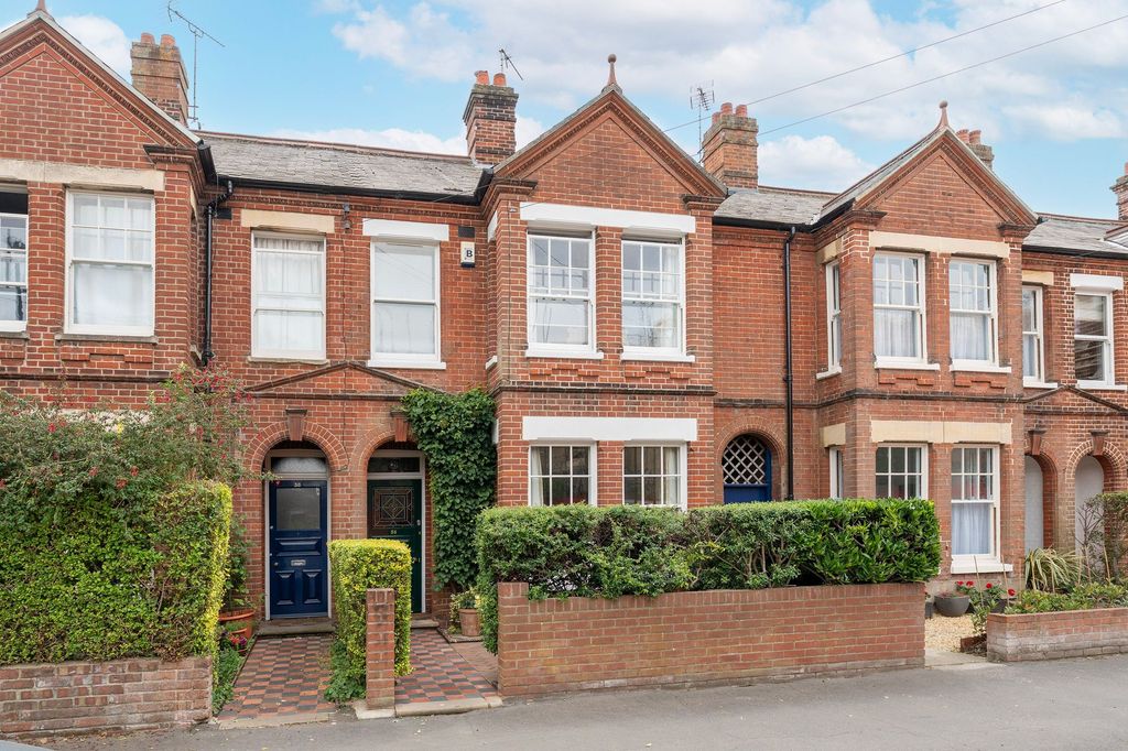Property photo 1 of 33
