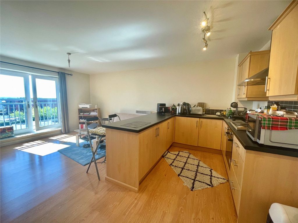 Property photo 3 of 8 Breakfast Kitchen