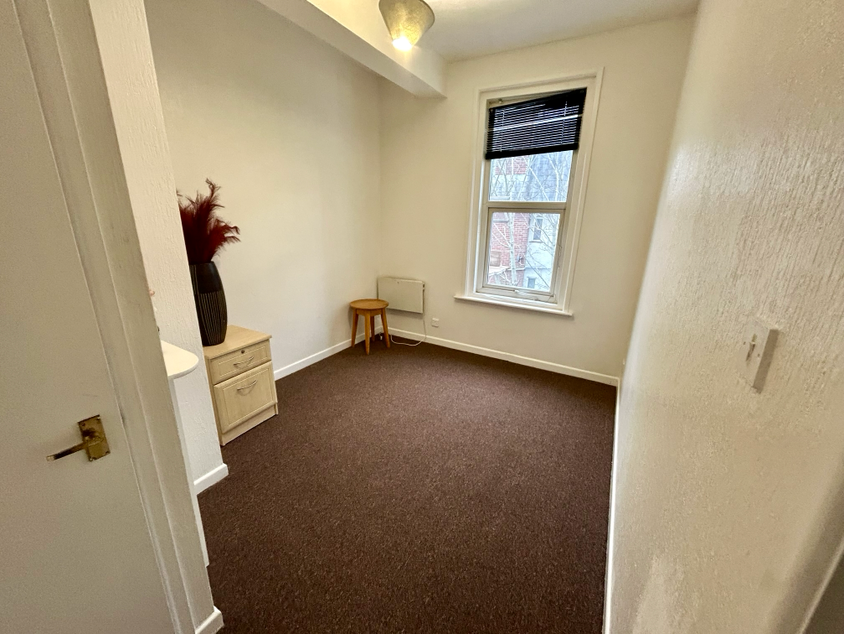 Property photo 3 of 5