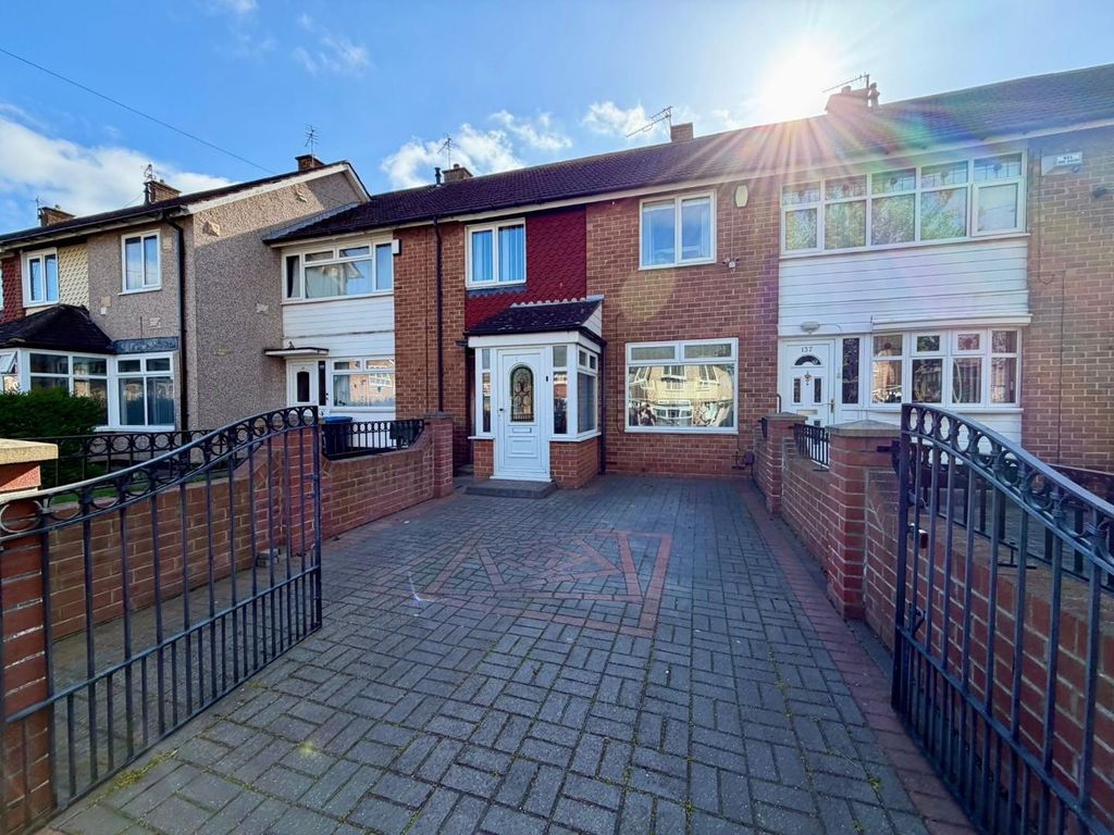 Property photo 1 of 12 Front