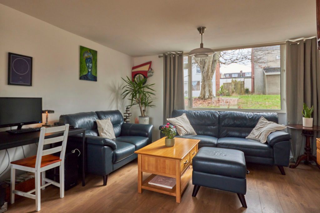 Property photo 3 of 15 Living Room