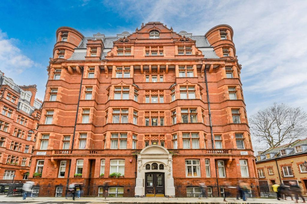 Property photo 3 of 12