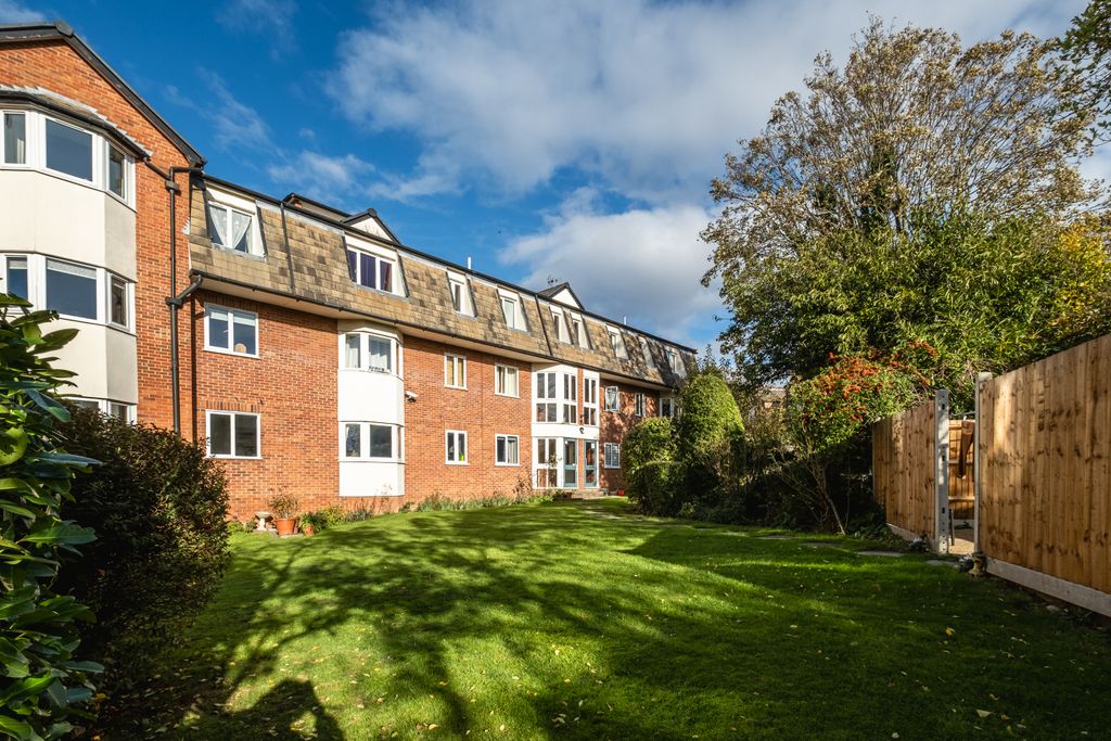 Property photo 1 of 20