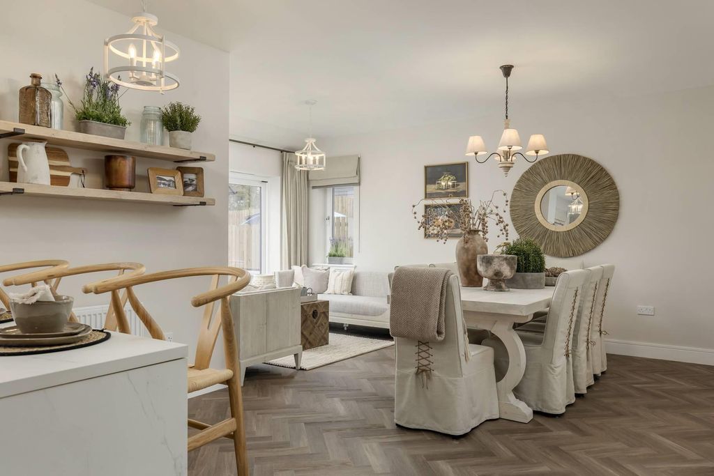 Property photo 3 of 18 Image