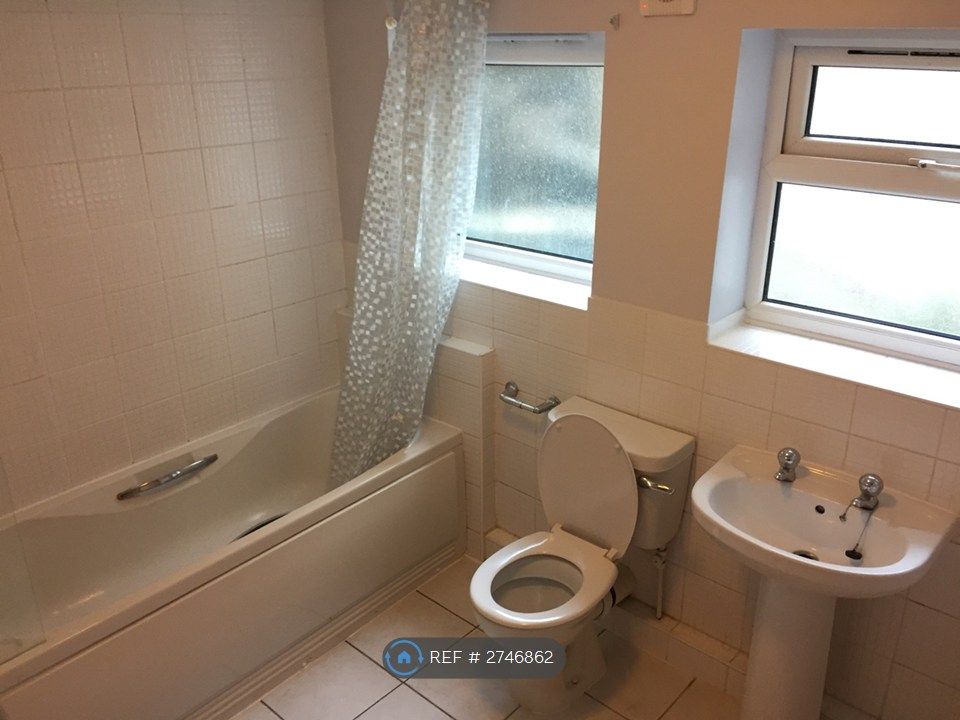 Property photo 3 of 4