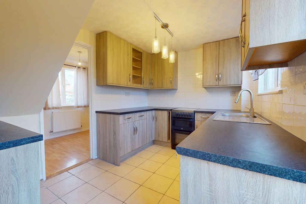 Property photo 2 of 13 4996561