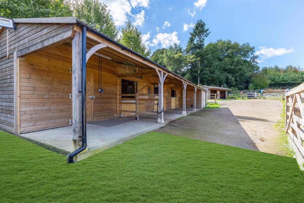 Property photo 3 of 30