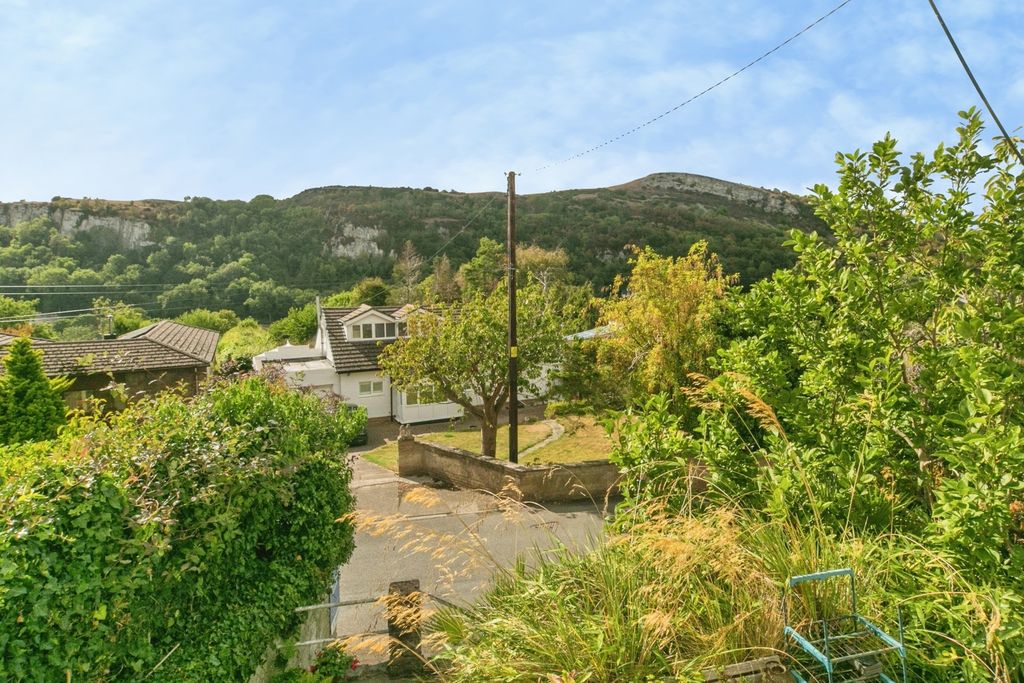 Property photo 3 of 21 Pbox-Img.Jpg