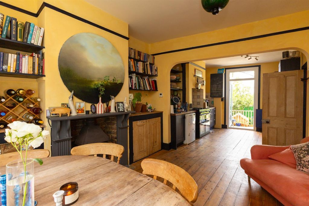 Property photo 1 of 26 Kitchen/Diner