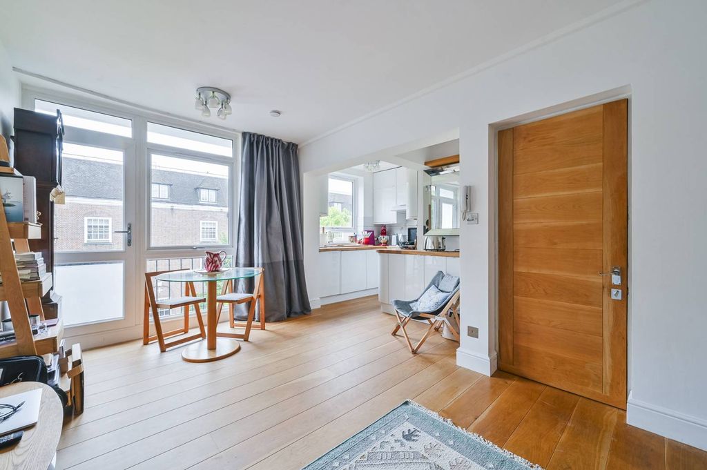 Property photo 2 of 7