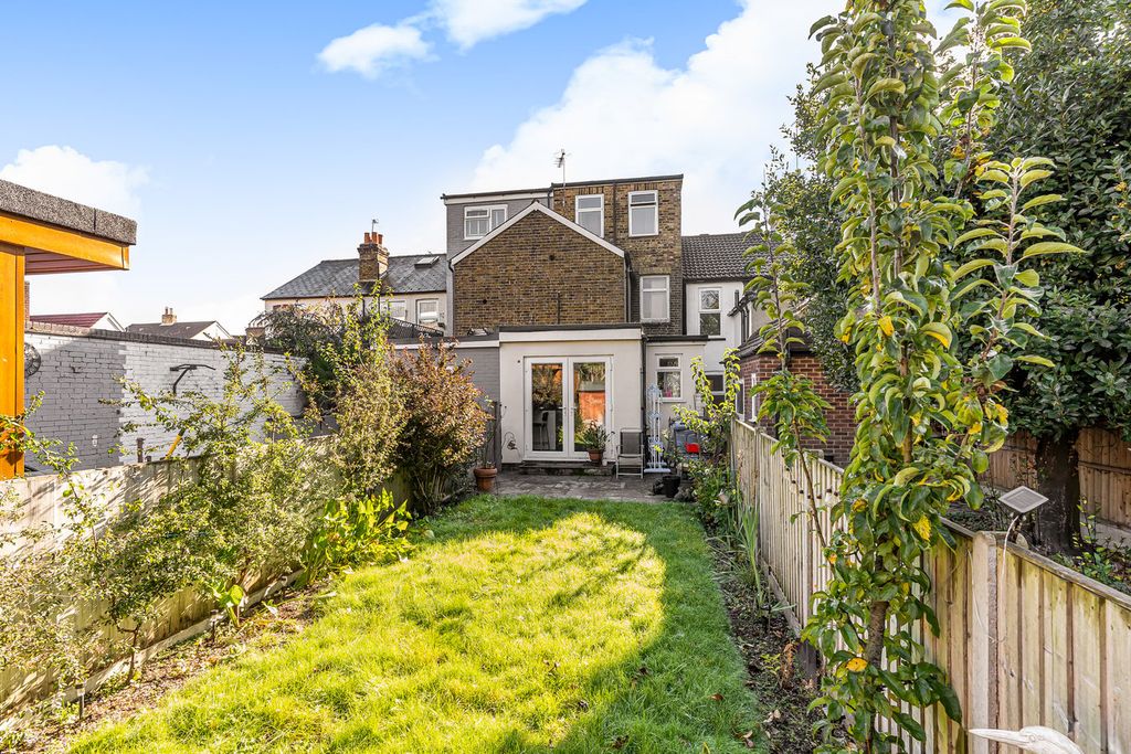 Property photo 2 of 13